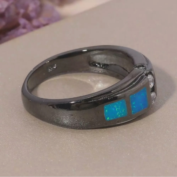 Blue Opal ring - Picture 3 of 5
